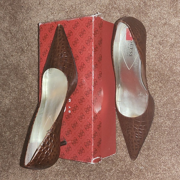 Guess by Marciano Brown Heels - Picture 1 of 4